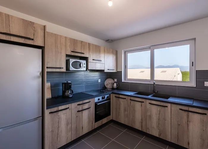 Les Terres Rouges * Aléria